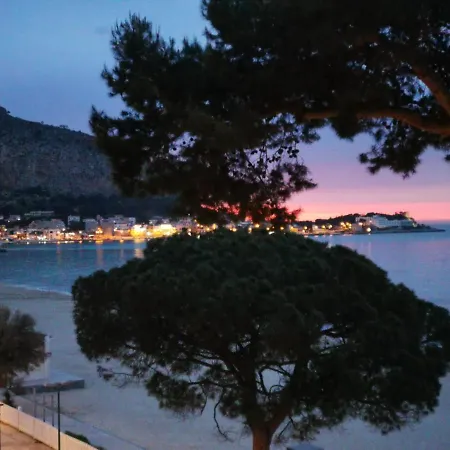 Il Cristallo Sul Mare *