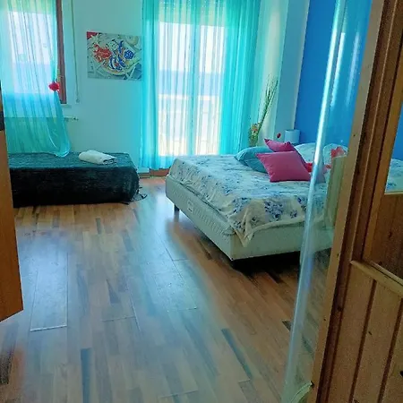Il Cristallo Sul Mare Homestay *